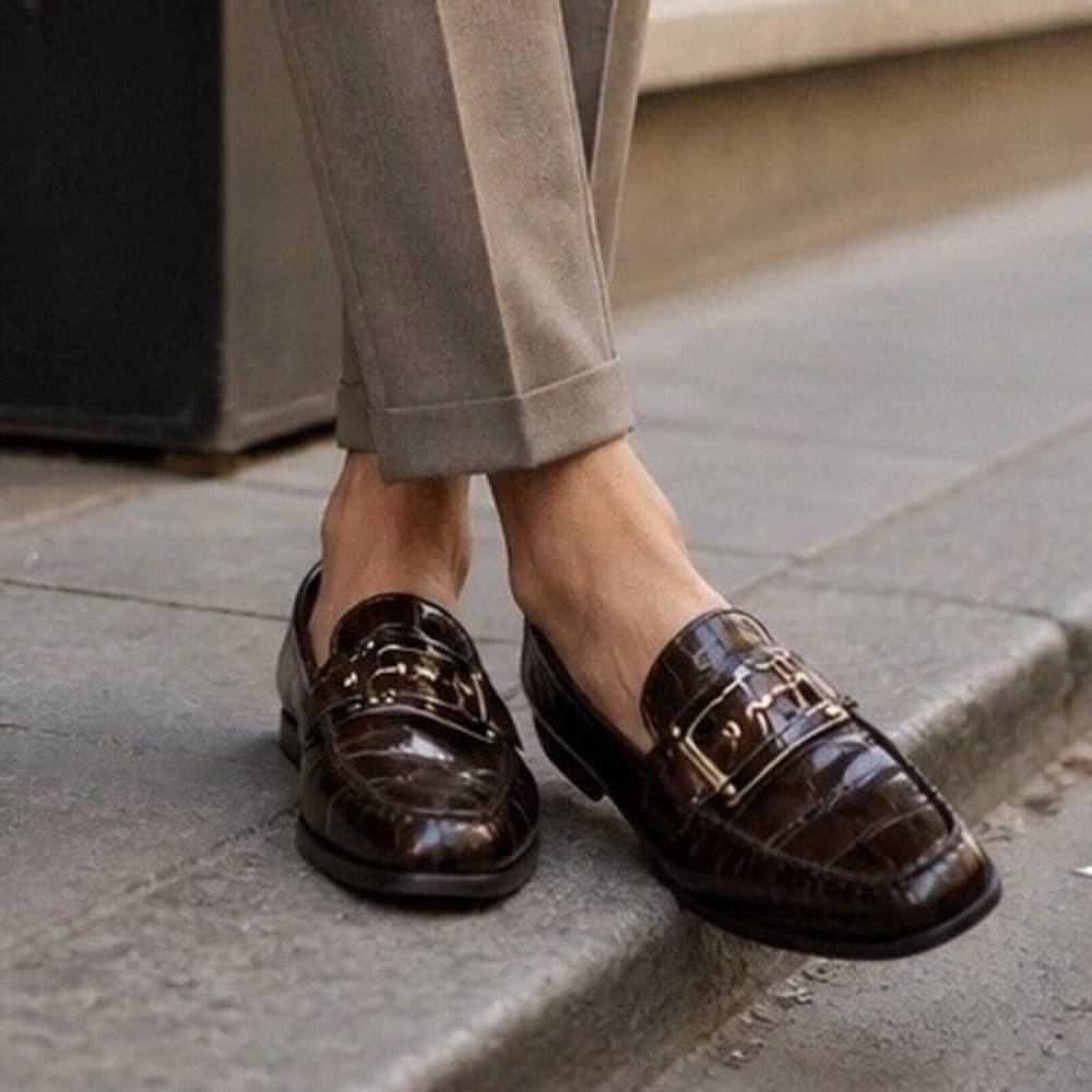 Stuart Weitzman Loafers Women 6.5N Brown Croc Patent Buckle Flat Dark Academia